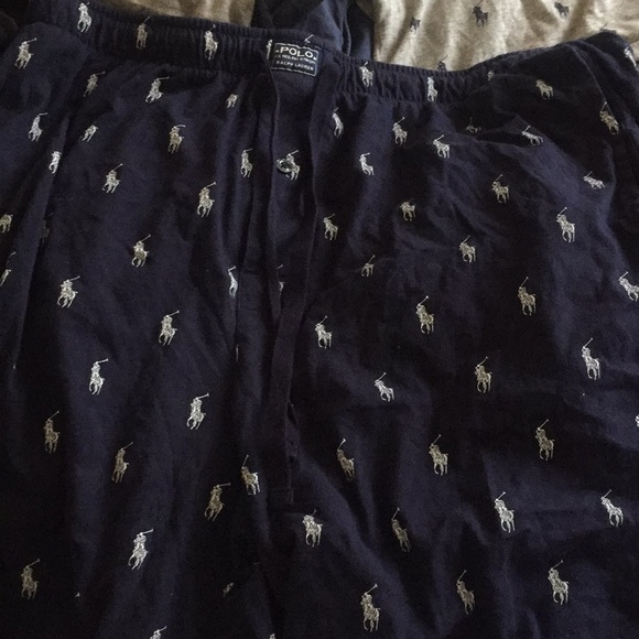 4 different Men polo shorts never worn. - Picture 5 of 5